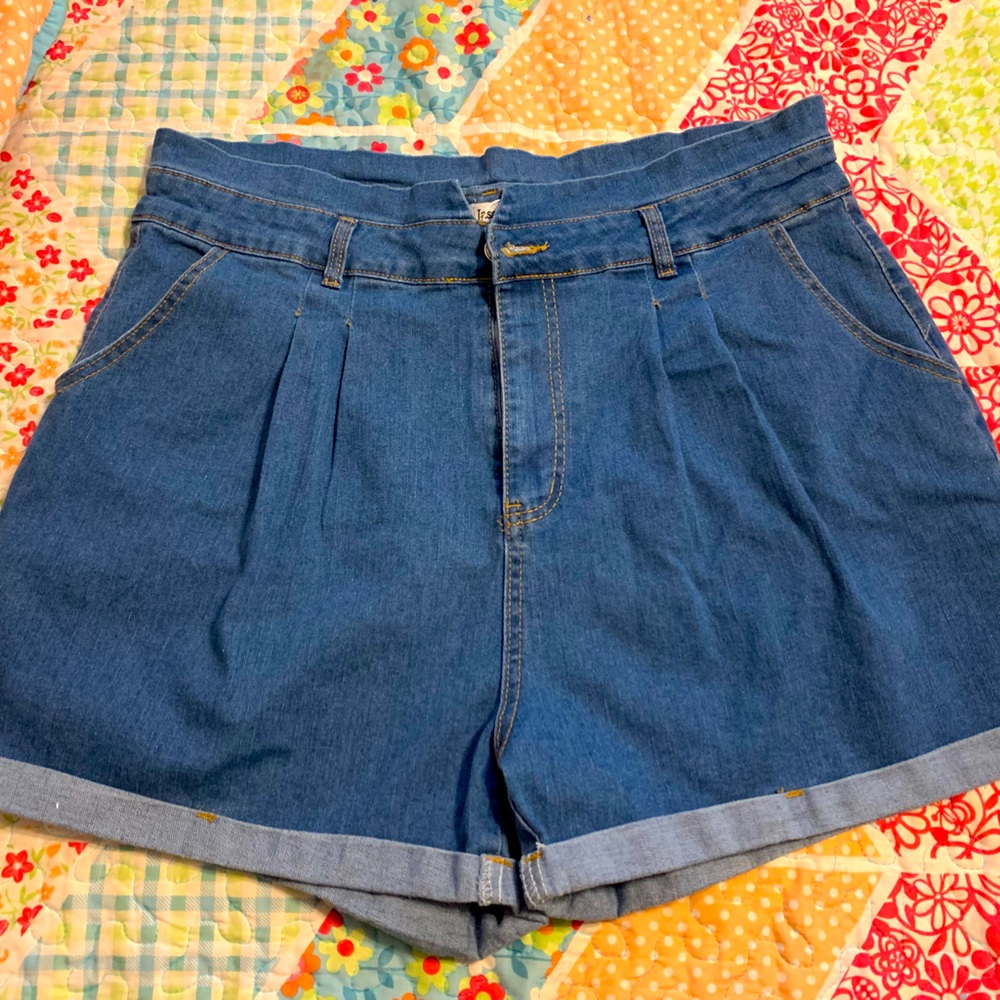 High waist shorts